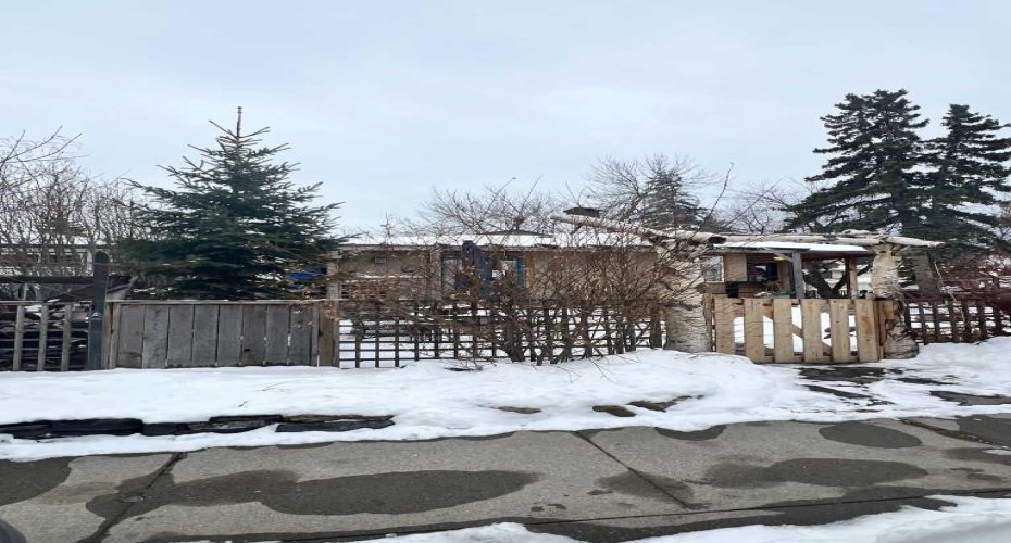 29 Windermere Road, Calgary, Alberta T3C 3K2, 4 Bedrooms Bedrooms, ,2 BathroomsBathrooms,Residential,For Sale,Windermere,A2293709