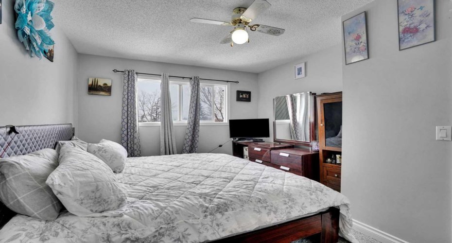 12 Templewood Drive, Calgary, Alberta T1Y4R7, 3 Bedrooms Bedrooms, ,2 BathroomsBathrooms,Residential,For Sale,Templewood,A2293750