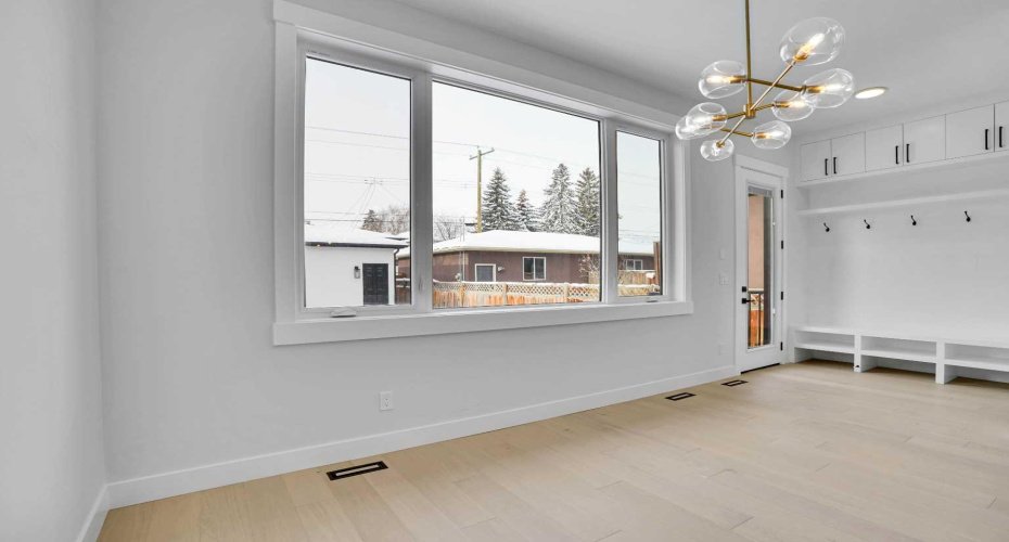 2823 29 Street, Calgary, Alberta T3E2K7, 5 Bedrooms Bedrooms, ,3 BathroomsBathrooms,Residential,For Sale,29,A2294139