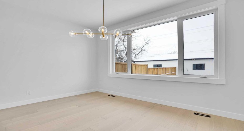 2823 29 Street, Calgary, Alberta T3E2K7, 5 Bedrooms Bedrooms, ,3 BathroomsBathrooms,Residential,For Sale,29,A2294139