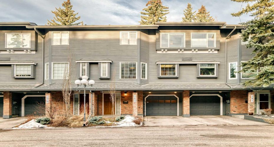 4037 42 Street, Calgary, Alberta T3A 2M9, 2 Bedrooms Bedrooms, ,3 BathroomsBathrooms,Residential,For Sale,42,A2294839