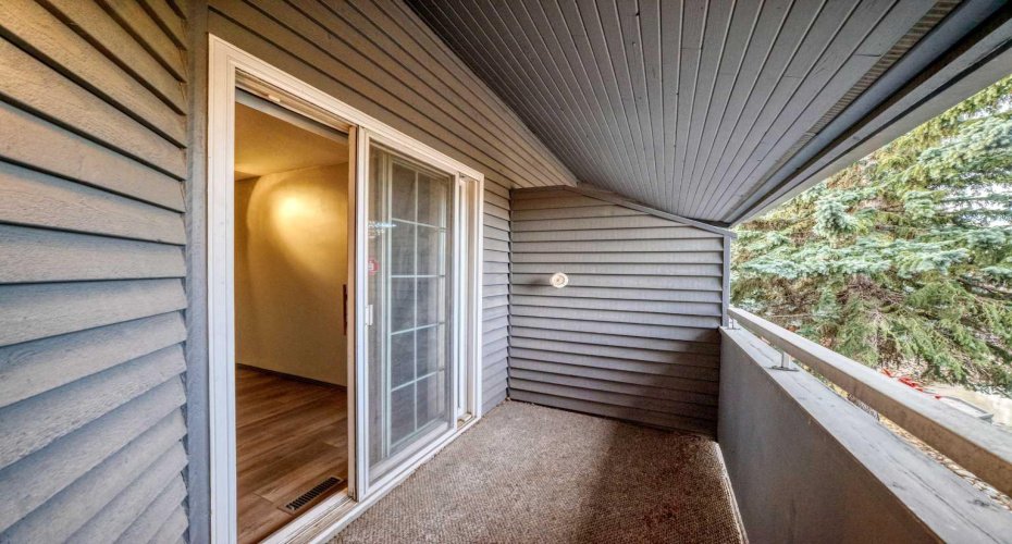 4037 42 Street, Calgary, Alberta T3A 2M9, 2 Bedrooms Bedrooms, ,3 BathroomsBathrooms,Residential,For Sale,42,A2294839