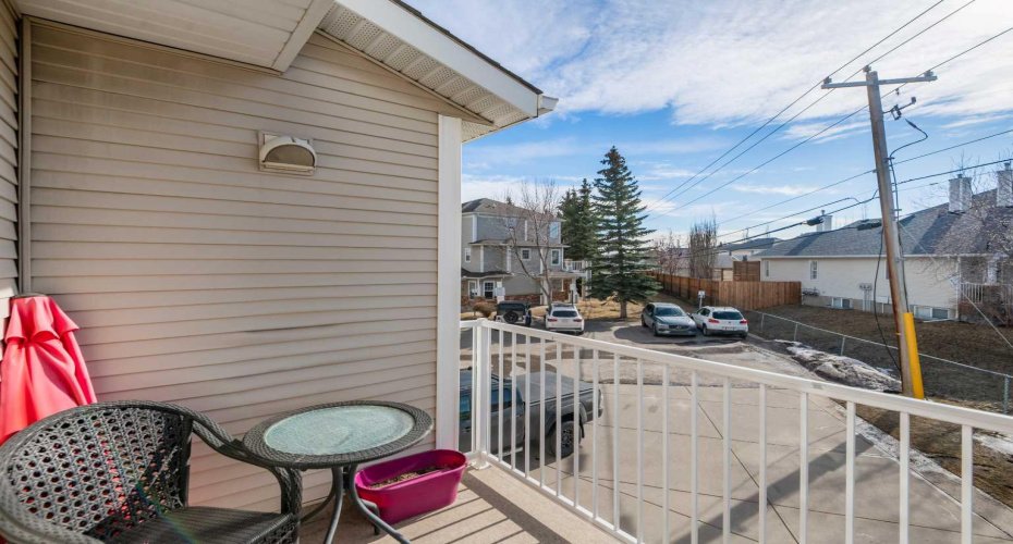 7171 Coach Hill Road, Calgary, Alberta T3H 3R7, 2 Bedrooms Bedrooms, ,2 BathroomsBathrooms,Residential,For Sale,Coach Hill,A2294909