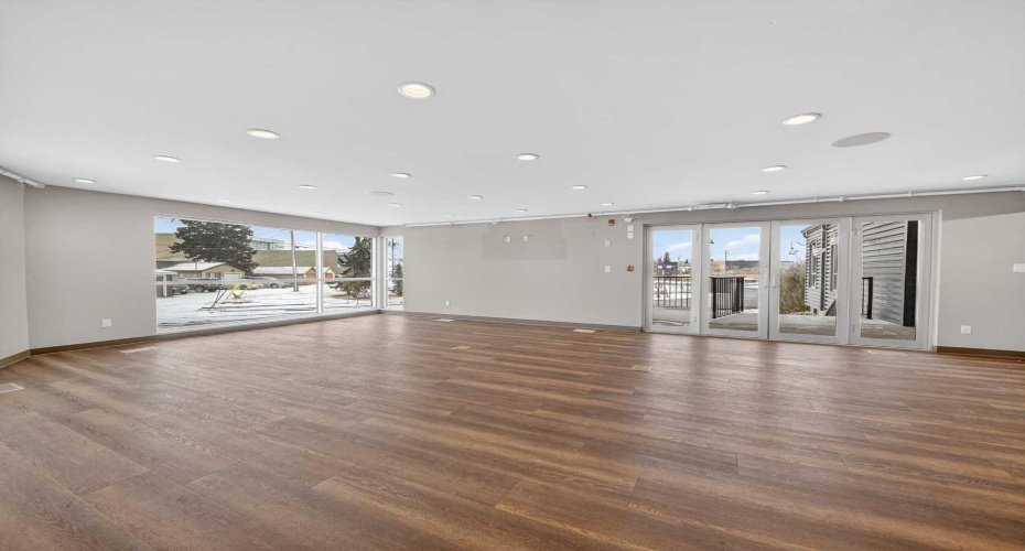 1015 11 Street, Calgary, Alberta T2T 2T2, ,Commercial,For Sale,11,A2274807