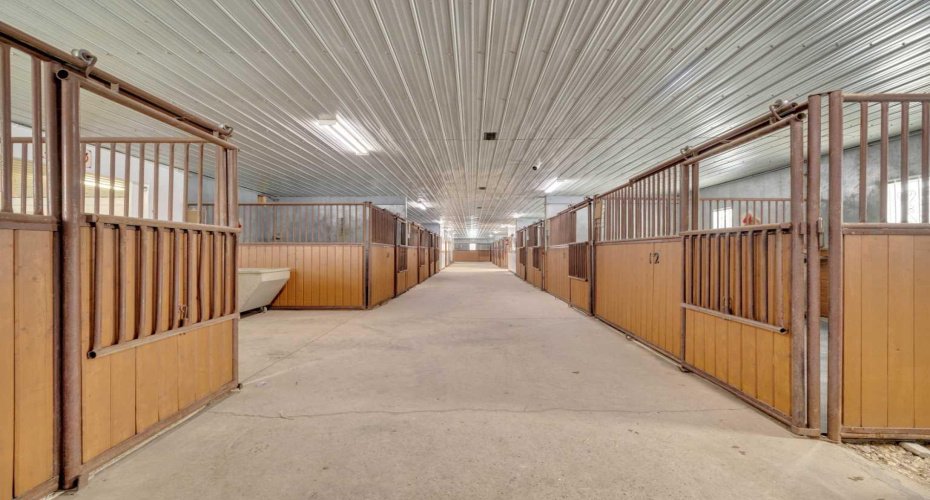 37535 Range Road 265, Rural Red Deer County, Alberta T4E 1A7, 4 Bedrooms Bedrooms, ,2 BathroomsBathrooms,Agri-business,For Sale,Range Road 265,A2286489