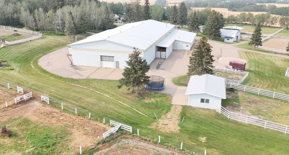 37535 Range Road 265, Rural Red Deer County, Alberta T4E 1A7, 4 Bedrooms Bedrooms, ,2 BathroomsBathrooms,Agri-business,For Sale,Range Road 265,A2286489