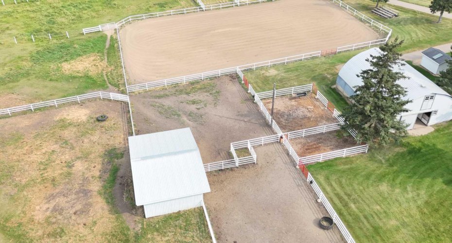 37535 Range Road 265, Rural Red Deer County, Alberta T4E 1A7, 4 Bedrooms Bedrooms, ,2 BathroomsBathrooms,Agri-business,For Sale,Range Road 265,A2286489