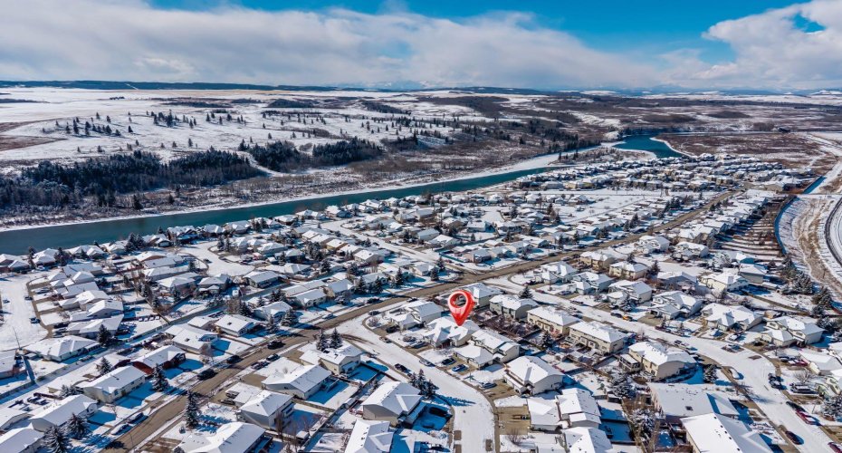 108 Quigley Close, Cochrane, Alberta T4C 1S4, 4 Bedrooms Bedrooms, ,3 BathroomsBathrooms,Residential,For Sale,Quigley,A2292444