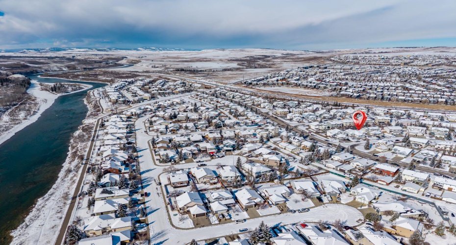 108 Quigley Close, Cochrane, Alberta T4C 1S4, 4 Bedrooms Bedrooms, ,3 BathroomsBathrooms,Residential,For Sale,Quigley,A2292444