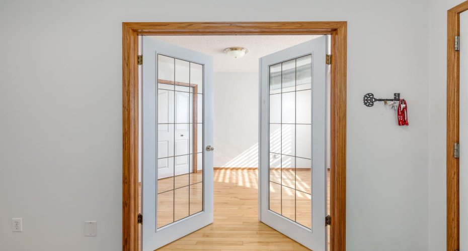 108 Quigley Close, Cochrane, Alberta T4C 1S4, 4 Bedrooms Bedrooms, ,3 BathroomsBathrooms,Residential,For Sale,Quigley,A2292444