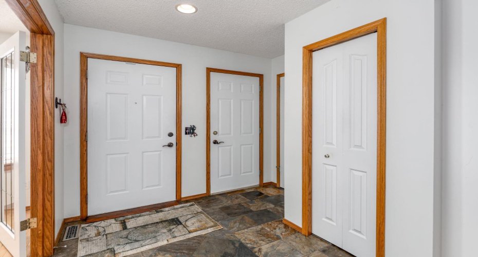 108 Quigley Close, Cochrane, Alberta T4C 1S4, 4 Bedrooms Bedrooms, ,3 BathroomsBathrooms,Residential,For Sale,Quigley,A2292444