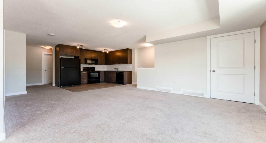 300 Marina Drive, Chestermere, Alberta T1X 0P6, 2 Bedrooms Bedrooms, ,1 BathroomBathrooms,Residential,For Sale,Marina,A2292517