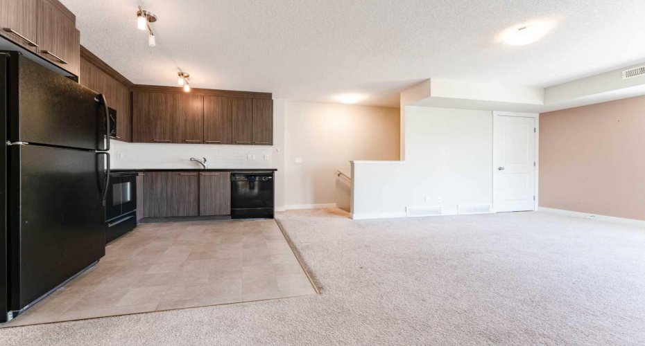 300 Marina Drive, Chestermere, Alberta T1X 0P6, 2 Bedrooms Bedrooms, ,1 BathroomBathrooms,Residential,For Sale,Marina,A2292517