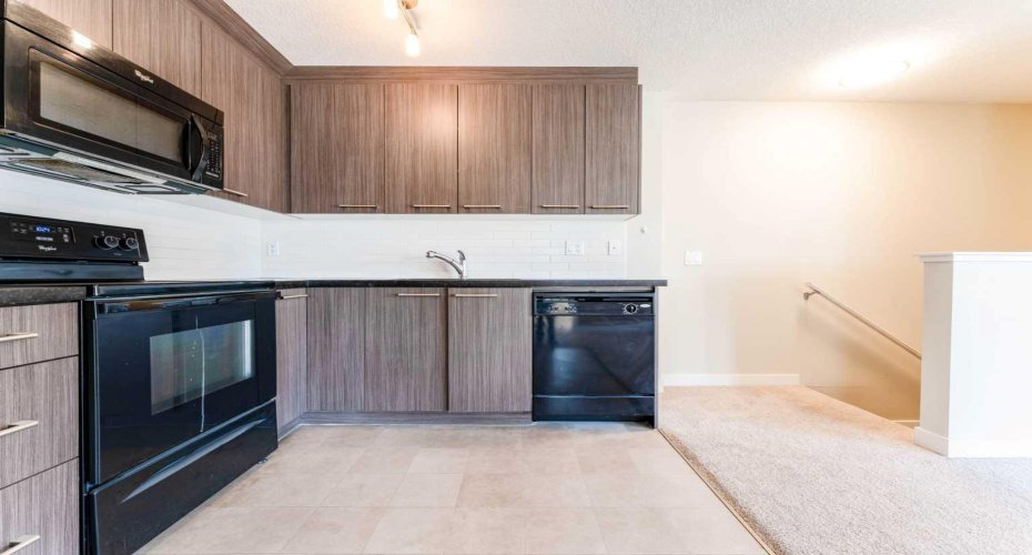 300 Marina Drive, Chestermere, Alberta T1X 0P6, 2 Bedrooms Bedrooms, ,1 BathroomBathrooms,Residential,For Sale,Marina,A2292517