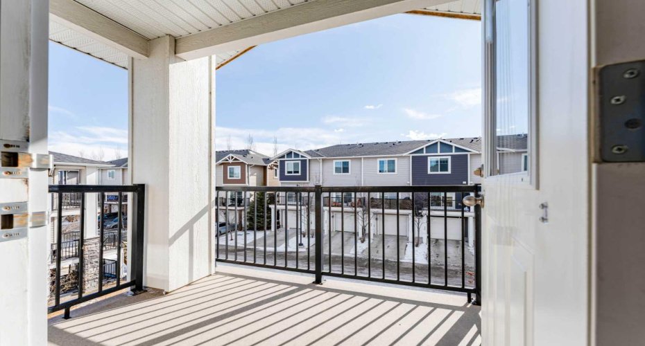 300 Marina Drive, Chestermere, Alberta T1X 0P6, 2 Bedrooms Bedrooms, ,1 BathroomBathrooms,Residential,For Sale,Marina,A2292517