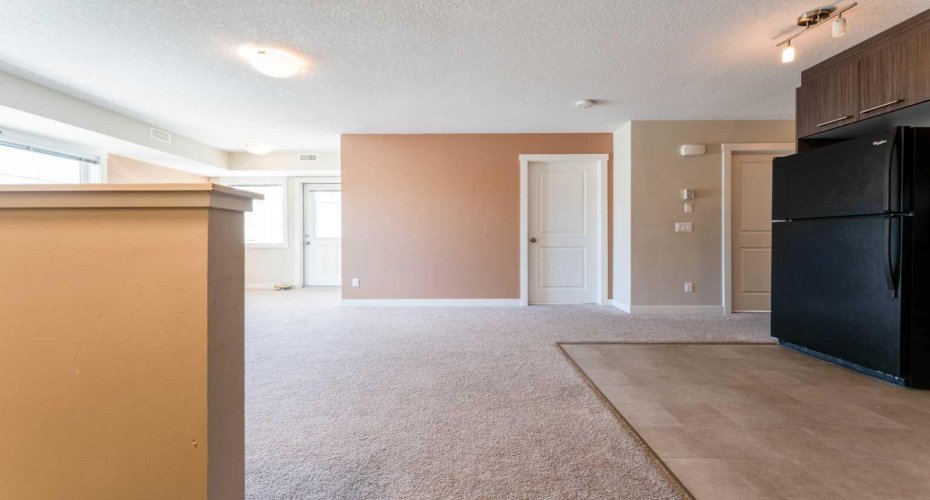 300 Marina Drive, Chestermere, Alberta T1X 0P6, 2 Bedrooms Bedrooms, ,1 BathroomBathrooms,Residential,For Sale,Marina,A2292517