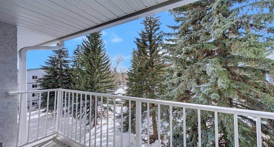 5601 Dalton Drive, Calgary, Alberta T3A 2E2, 2 Bedrooms Bedrooms, ,1 BathroomBathrooms,Residential,For Sale,Dalton,A2292743