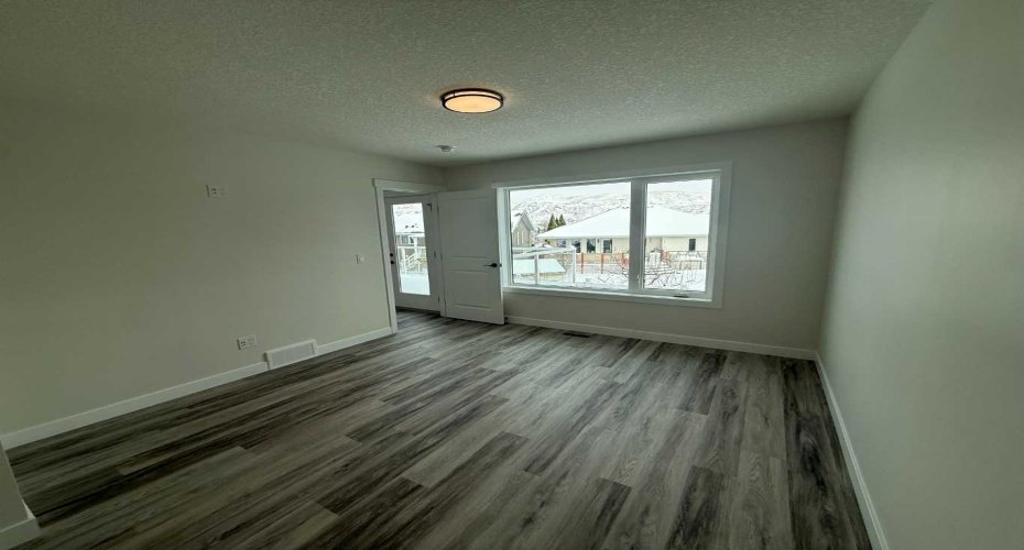 22 Garden Way, Drumheller, Alberta T0J 0Y5, 2 Bedrooms Bedrooms, ,3 BathroomsBathrooms,Residential,For Sale,Garden,A2293266