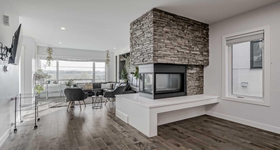 701 13A Street, Calgary, Alberta T2E 4S4, 4 Bedrooms Bedrooms, ,4 BathroomsBathrooms,Residential,For Sale,13A,A2293312