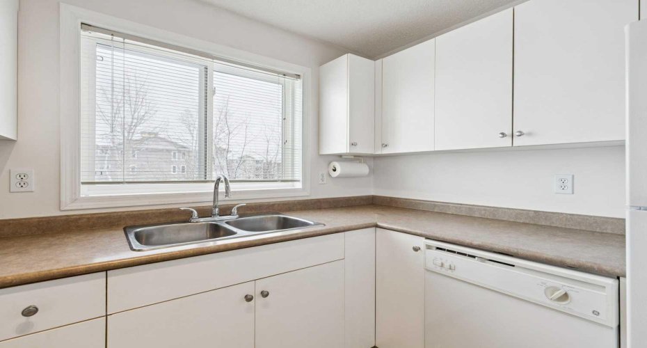 Cute window over the sink!