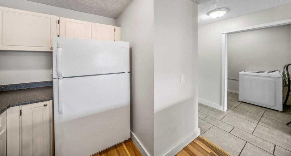 1915 26 Street, Calgary, Alberta T3E 2A2, 2 Bedrooms Bedrooms, ,1 BathroomBathrooms,Residential,For Sale,26,A2293531