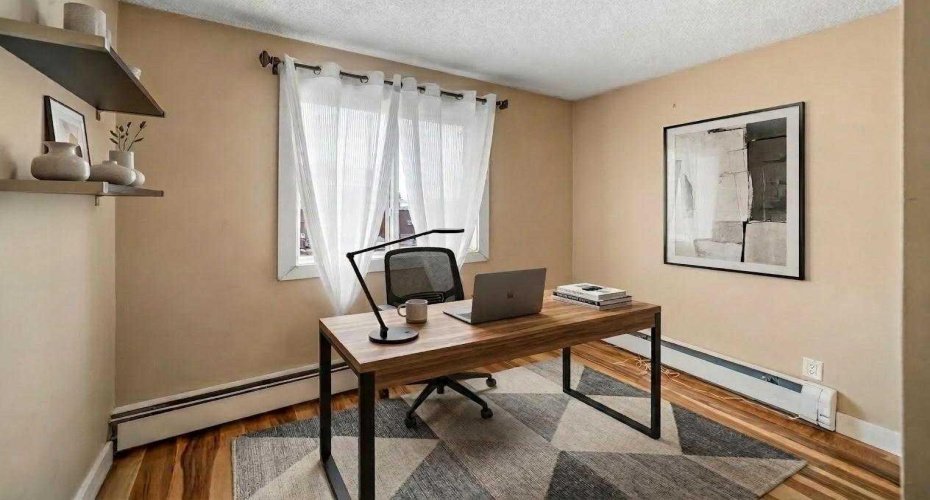 1915 26 Street, Calgary, Alberta T3E 2A2, 2 Bedrooms Bedrooms, ,1 BathroomBathrooms,Residential,For Sale,26,A2293531