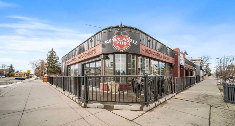 1915 26 Street, Calgary, Alberta T3E 2A2, 2 Bedrooms Bedrooms, ,1 BathroomBathrooms,Residential,For Sale,26,A2293531