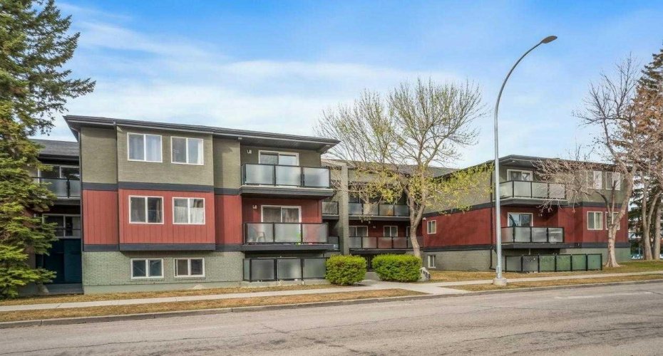 1915 26 Street, Calgary, Alberta T3E 2A2, 2 Bedrooms Bedrooms, ,1 BathroomBathrooms,Residential,For Sale,26,A2293531