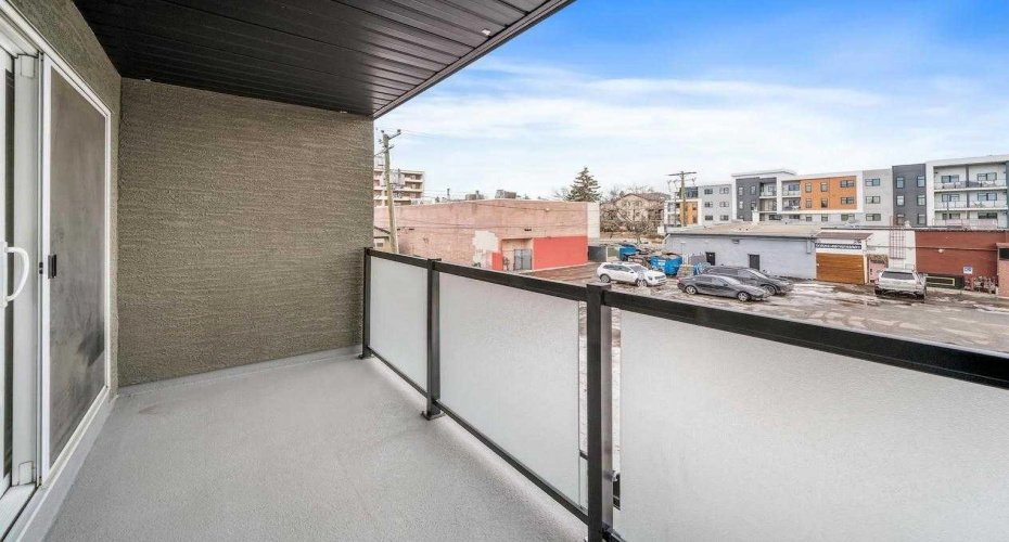 1915 26 Street, Calgary, Alberta T3E 2A2, 2 Bedrooms Bedrooms, ,1 BathroomBathrooms,Residential,For Sale,26,A2293531