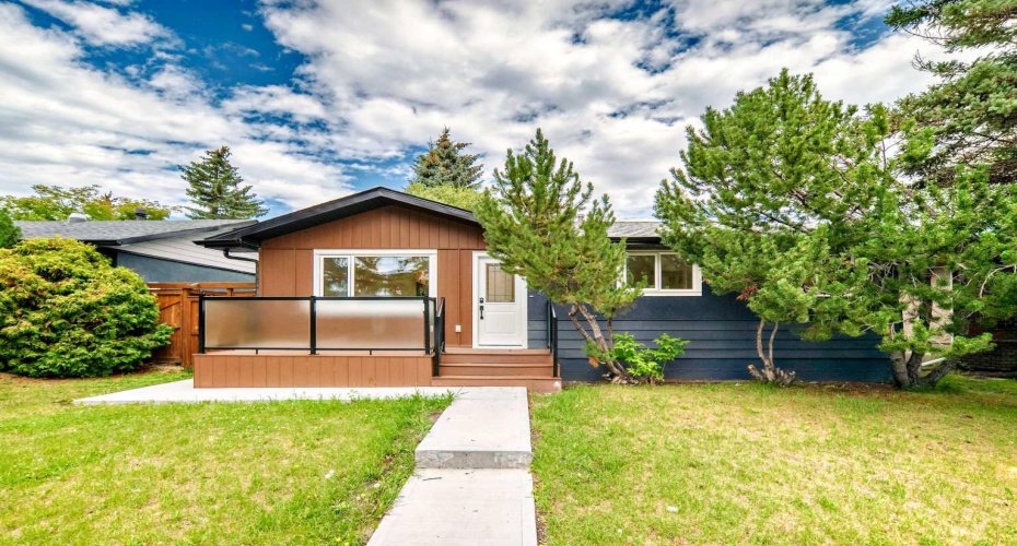 264 99 Avenue, Calgary, Alberta T2J0J1, 6 Bedrooms Bedrooms, ,3 BathroomsBathrooms,Residential,For Sale,99,A2293592