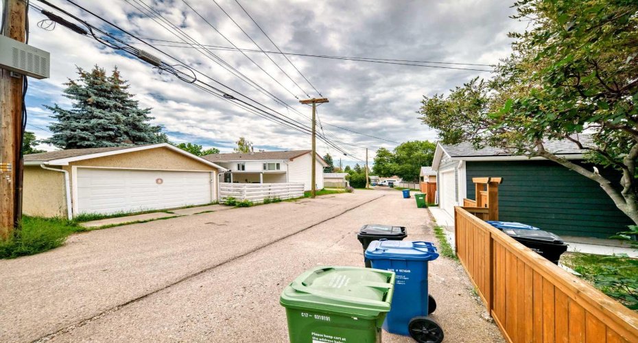 264 99 Avenue, Calgary, Alberta T2J0J1, 6 Bedrooms Bedrooms, ,3 BathroomsBathrooms,Residential,For Sale,99,A2293592