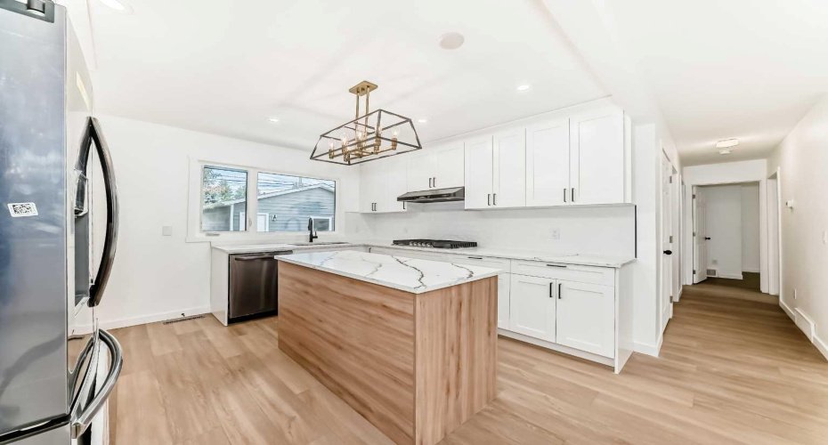 264 99 Avenue, Calgary, Alberta T2J0J1, 6 Bedrooms Bedrooms, ,3 BathroomsBathrooms,Residential,For Sale,99,A2293592