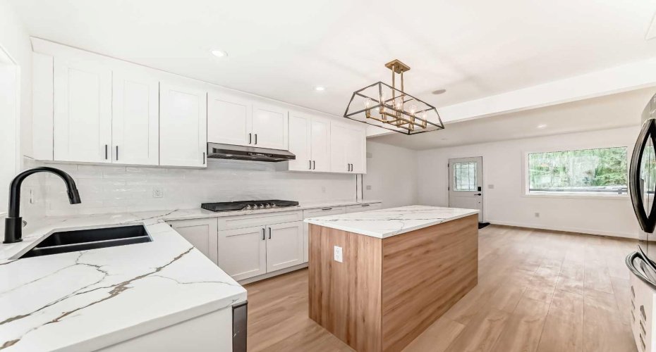 264 99 Avenue, Calgary, Alberta T2J0J1, 6 Bedrooms Bedrooms, ,3 BathroomsBathrooms,Residential,For Sale,99,A2293592