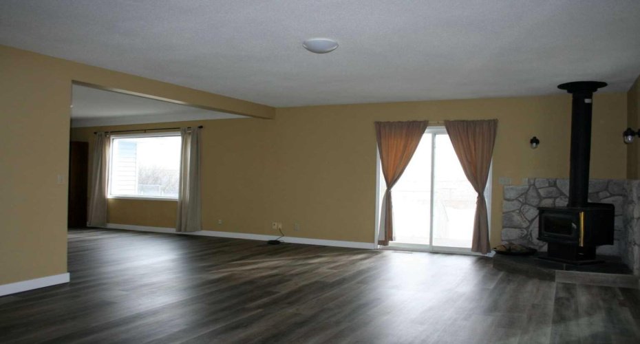 225074 Highway 583, Rural Kneehill County, Alberta T0M2A0, 4 Bedrooms Bedrooms, ,3 BathroomsBathrooms,Residential,For Sale,Highway 583,A2293848