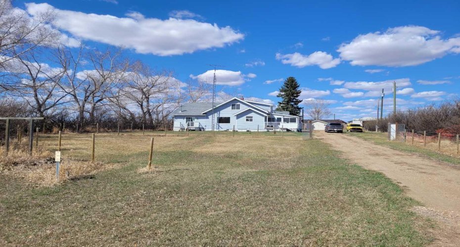 225074 Highway 583, Rural Kneehill County, Alberta T0M2A0, 4 Bedrooms Bedrooms, ,3 BathroomsBathrooms,Residential,For Sale,Highway 583,A2293848