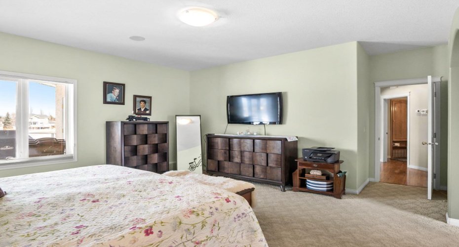 35 Lake Ridge, Olds, Alberta T4H 1W6, 3 Bedrooms Bedrooms, ,3 BathroomsBathrooms,Residential,For Sale,Lake,A2295065