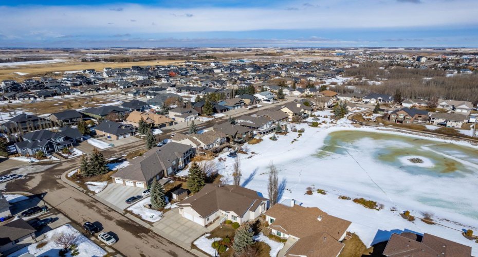 35 Lake Ridge, Olds, Alberta T4H 1W6, 3 Bedrooms Bedrooms, ,3 BathroomsBathrooms,Residential,For Sale,Lake,A2295065