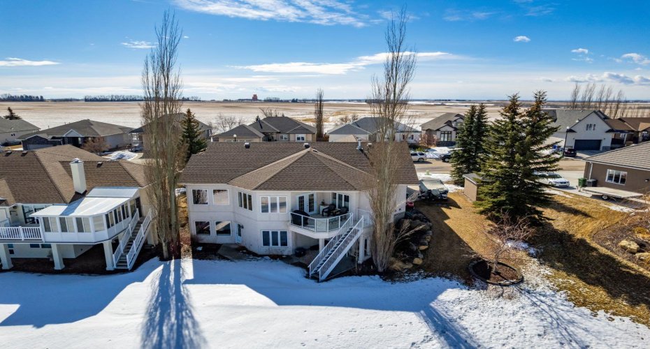 35 Lake Ridge, Olds, Alberta T4H 1W6, 3 Bedrooms Bedrooms, ,3 BathroomsBathrooms,Residential,For Sale,Lake,A2295065