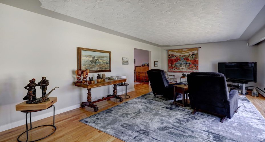 150 9 Street, Drumheller, Alberta T0J 0Y1, 4 Bedrooms Bedrooms, ,3 BathroomsBathrooms,Residential,For Sale,9,A2295079