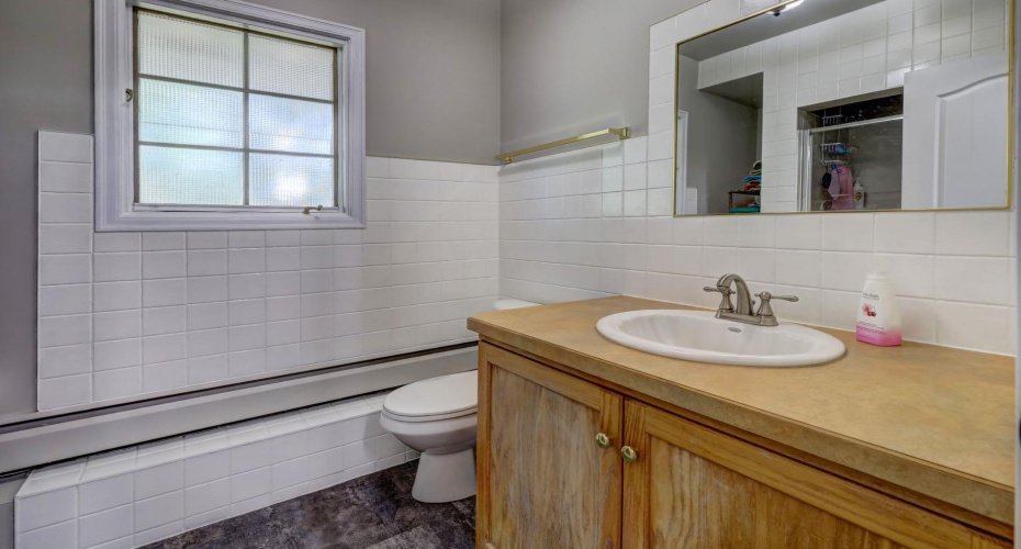 150 9 Street, Drumheller, Alberta T0J 0Y1, 4 Bedrooms Bedrooms, ,3 BathroomsBathrooms,Residential,For Sale,9,A2295079