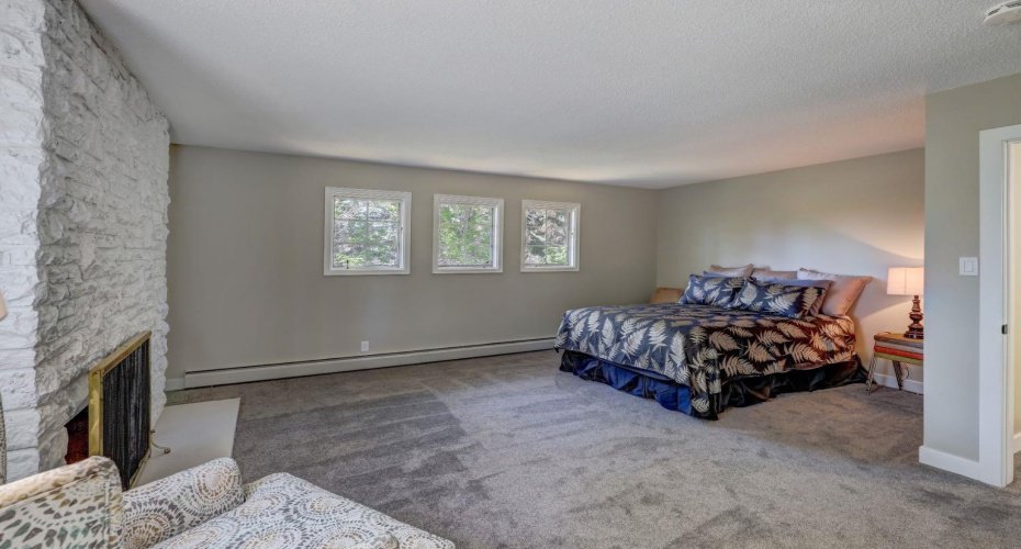 150 9 Street, Drumheller, Alberta T0J 0Y1, 4 Bedrooms Bedrooms, ,3 BathroomsBathrooms,Residential,For Sale,9,A2295079