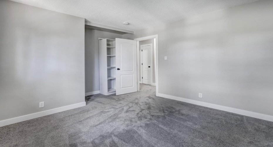 150 9 Street, Drumheller, Alberta T0J 0Y1, 4 Bedrooms Bedrooms, ,3 BathroomsBathrooms,Residential,For Sale,9,A2295079