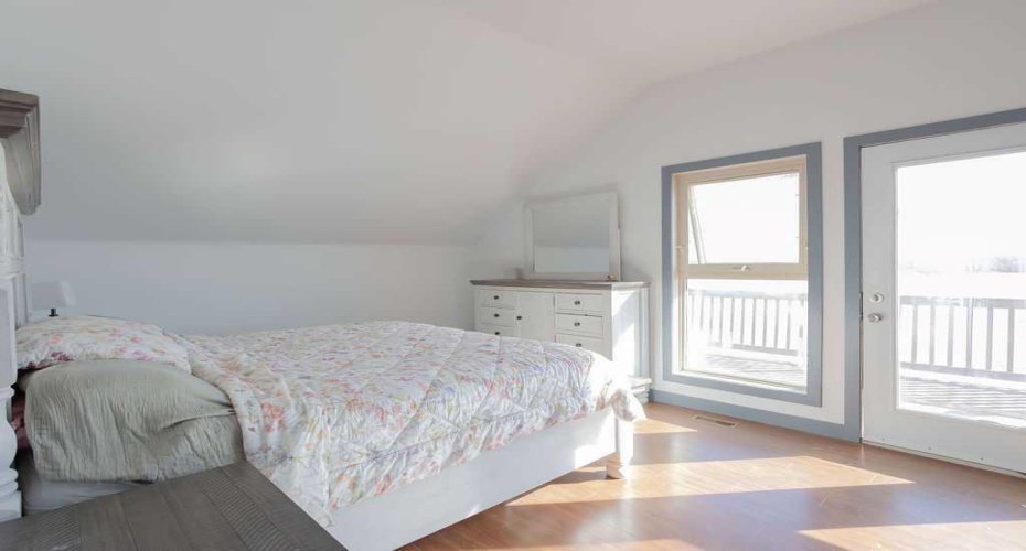 Primary Bedrm/Balcony