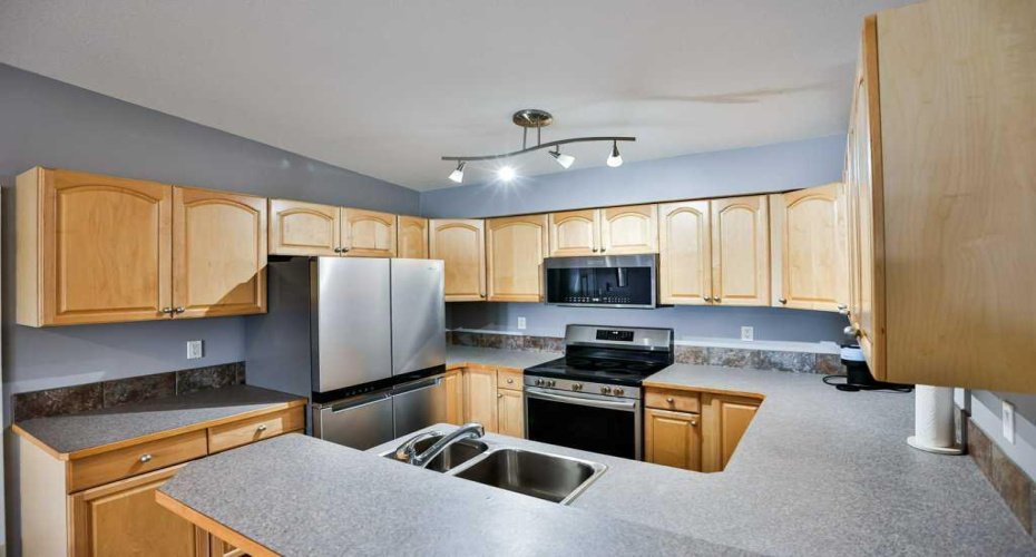 23 Chilcotin Lane, Lethbridge, Alberta T1K 7S2, 2 Bedrooms Bedrooms, ,1 BathroomBathrooms,Residential,For Sale,Chilcotin,A2295091