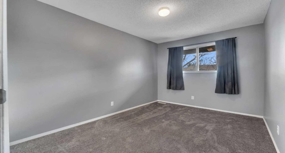 7172 Coach Hill Road, Calgary, Alberta T3H 1C8, 3 Bedrooms Bedrooms, ,2 BathroomsBathrooms,Residential,For Sale,Coach Hill,A2295099