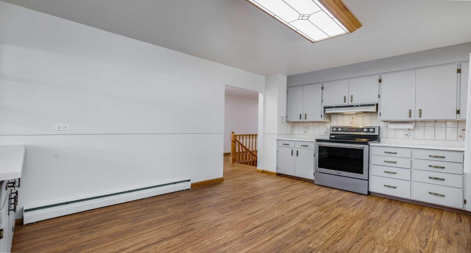 513 Memorial Avenue, Vulcan, Alberta T0L 2B0, 5 Bedrooms Bedrooms, ,4 BathroomsBathrooms,Residential,For Sale,Memorial,A2295102