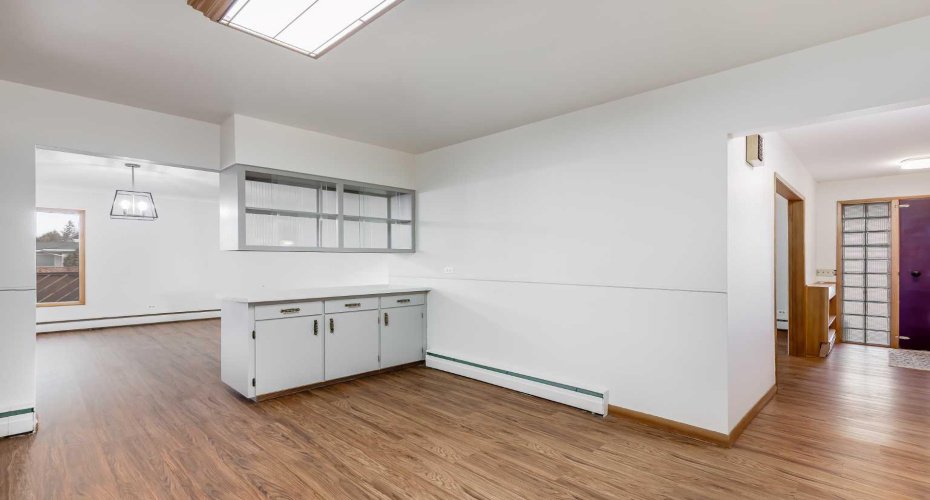 513 Memorial Avenue, Vulcan, Alberta T0L 2B0, 5 Bedrooms Bedrooms, ,4 BathroomsBathrooms,Residential,For Sale,Memorial,A2295102