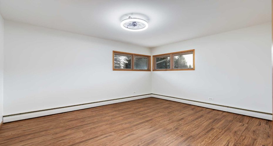 513 Memorial Avenue, Vulcan, Alberta T0L 2B0, 5 Bedrooms Bedrooms, ,4 BathroomsBathrooms,Residential,For Sale,Memorial,A2295102