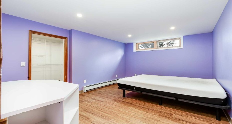 513 Memorial Avenue, Vulcan, Alberta T0L 2B0, 5 Bedrooms Bedrooms, ,4 BathroomsBathrooms,Residential,For Sale,Memorial,A2295102