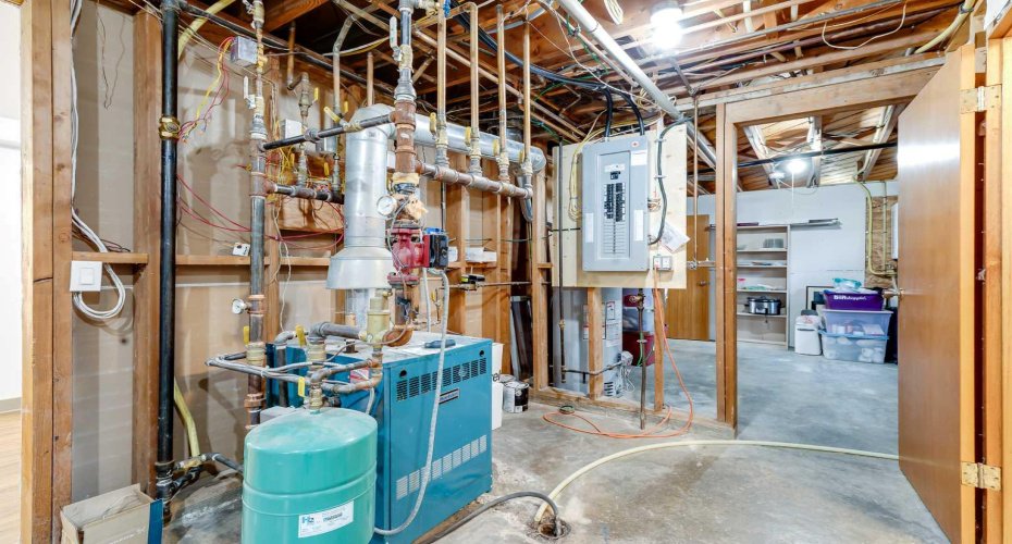 513 Memorial Avenue, Vulcan, Alberta T0L 2B0, 5 Bedrooms Bedrooms, ,4 BathroomsBathrooms,Residential,For Sale,Memorial,A2295102